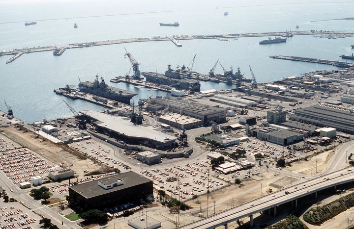 photo of long beach naval shipyard